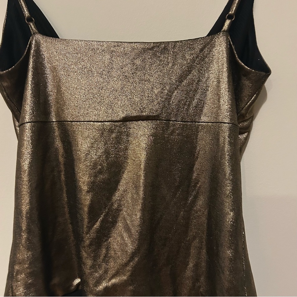 By the Way Metallic Skye Gold Bronze Twist Front Cropped Cami Party Top Revolve - Picture 9 of 10